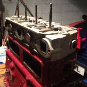 engine with HRG Derringtin cylinder head installed